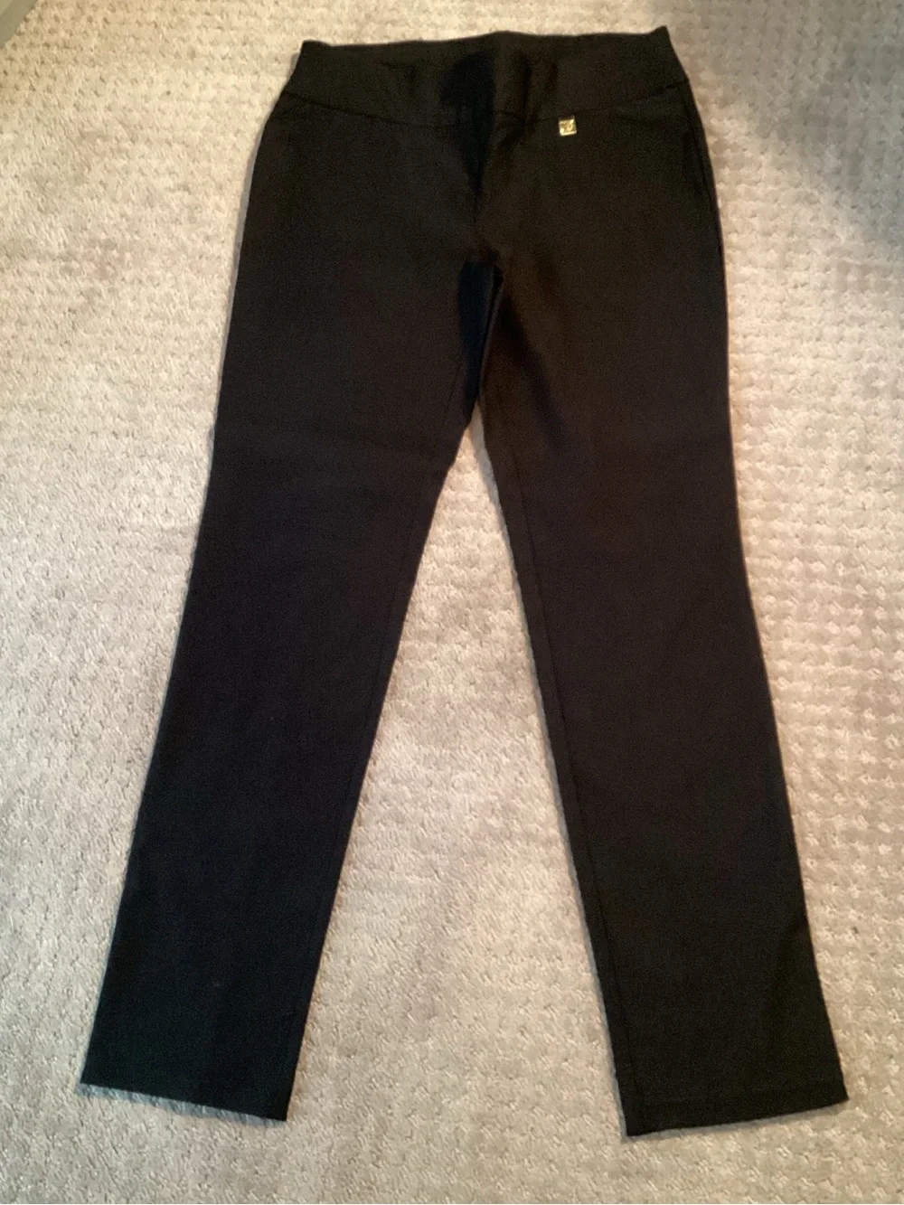 Anne Klein Black pull on pants,straight leg,stretch,logo tab, 30”L,9”rise,sz4 - Picture 3 of 13